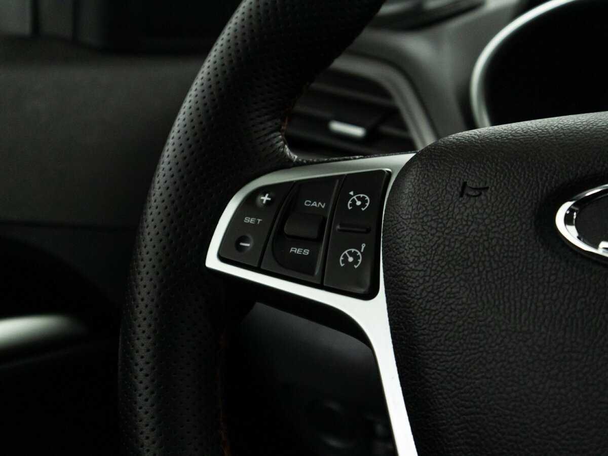 Купить Lada (ВАЗ) Vesta с пробегом. Фото: #17