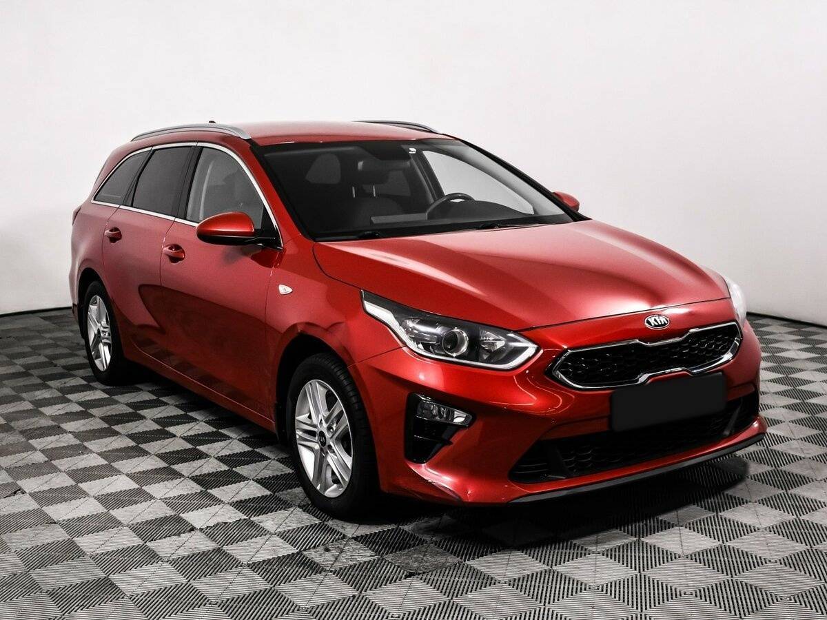 Купить Kia Ceed с пробегом. Фото: #2