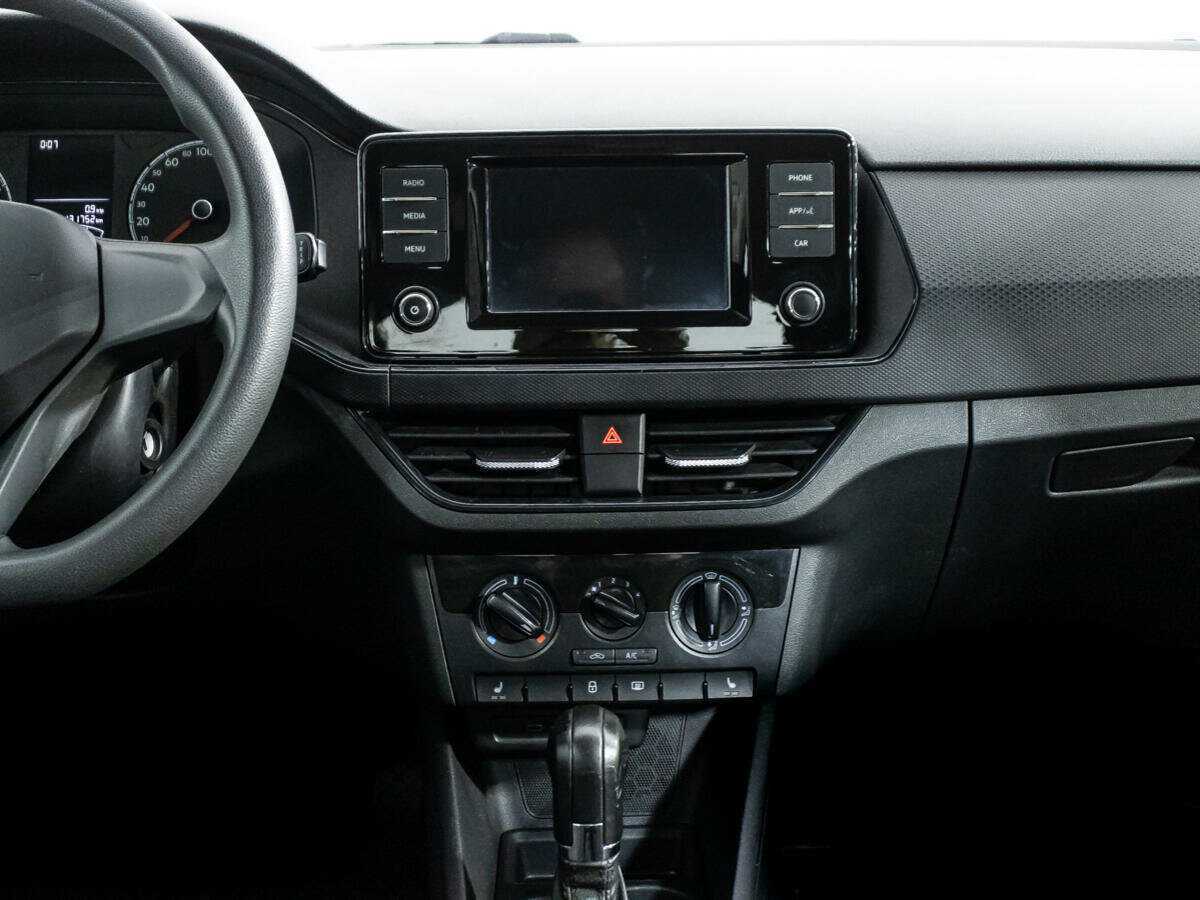 Купить Volkswagen Polo с пробегом. Фото: #13