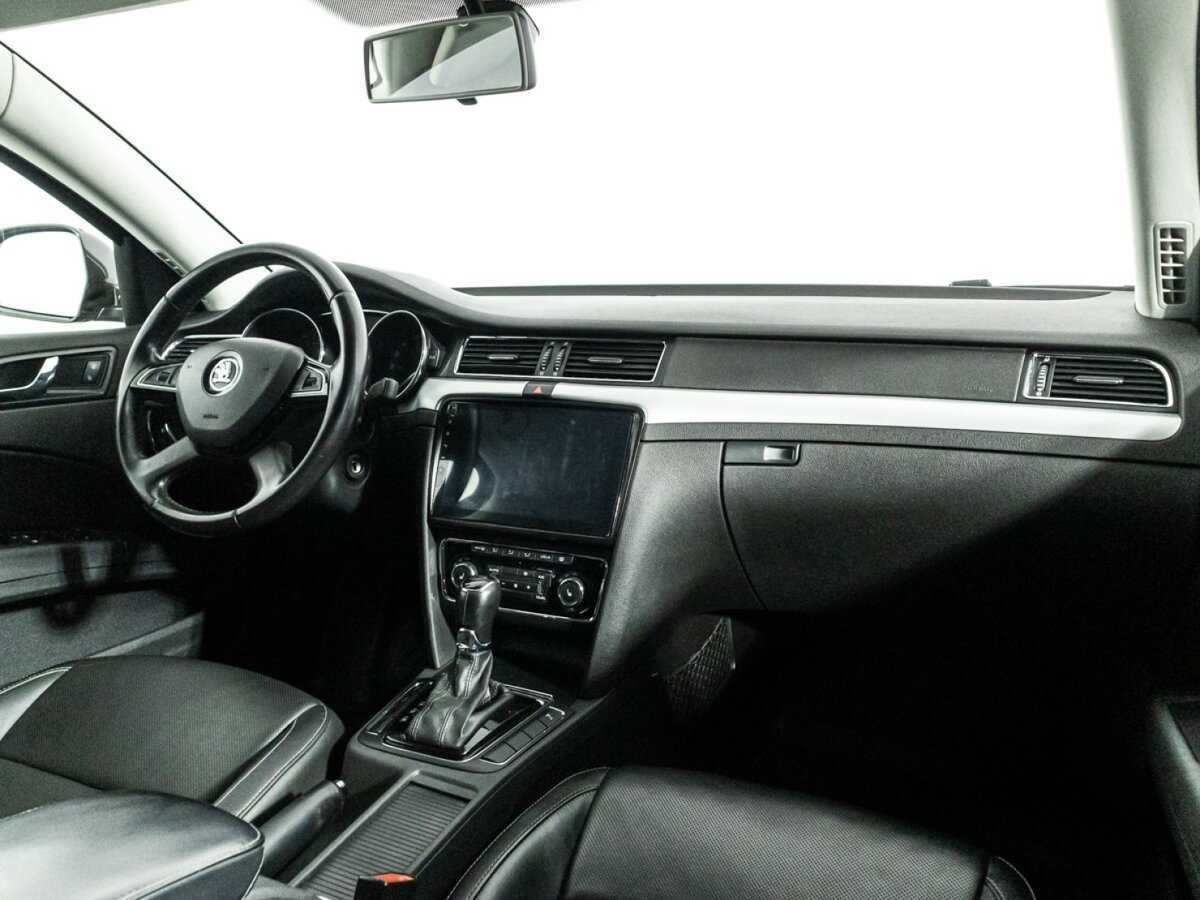 Купить Skoda Superb с пробегом. Фото: #8