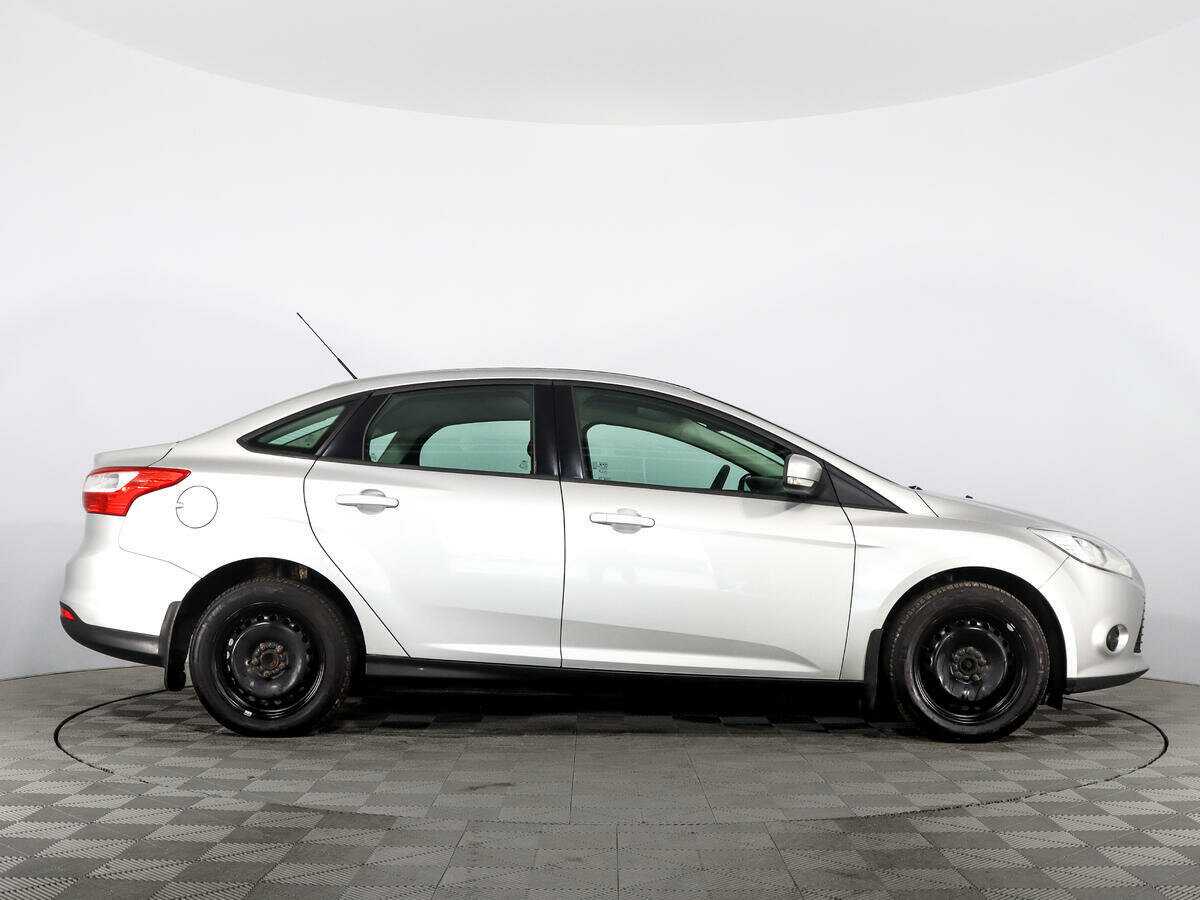 Купить Ford Focus с пробегом. Фото: #3