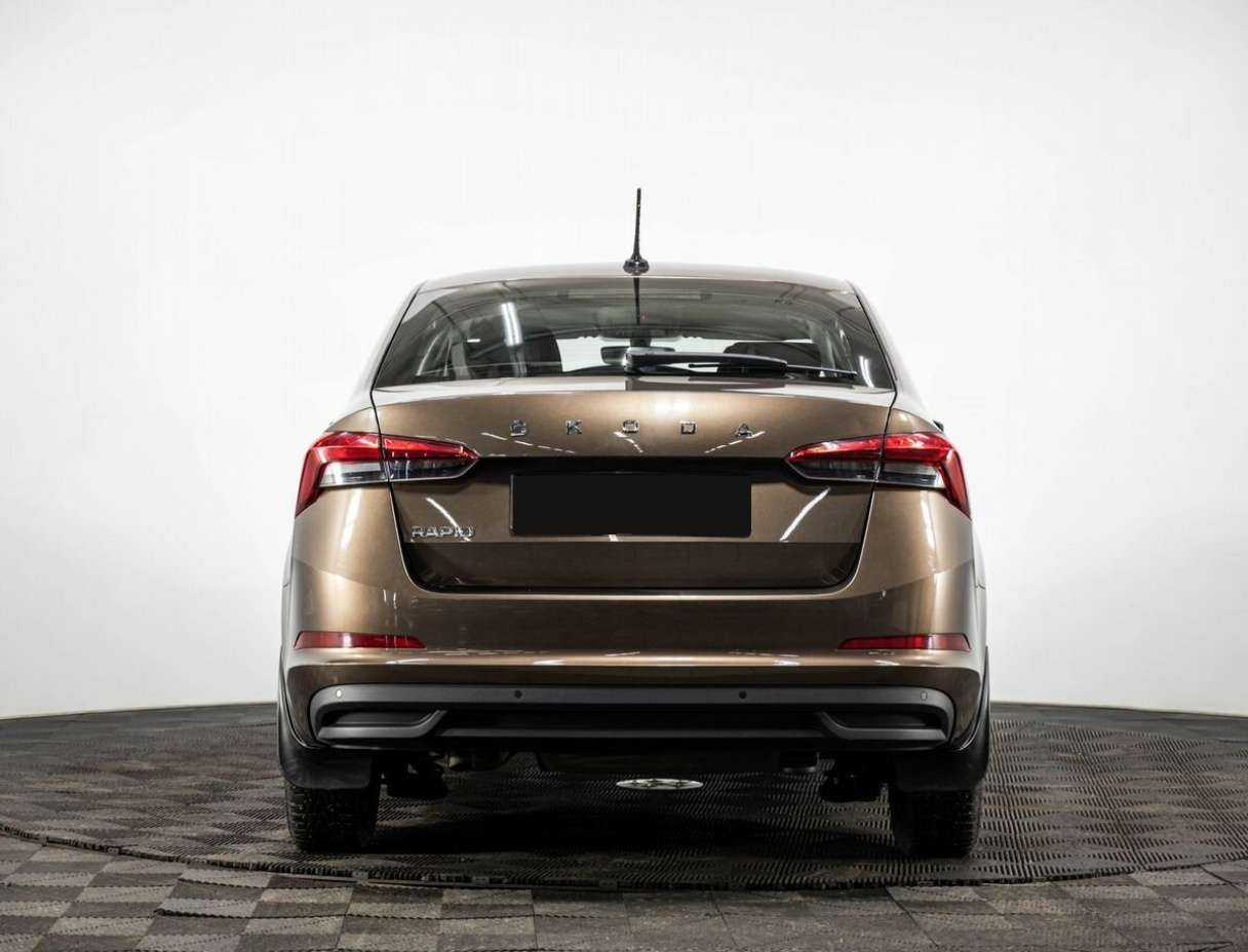 Купить Skoda Rapid с пробегом. Фото: #4