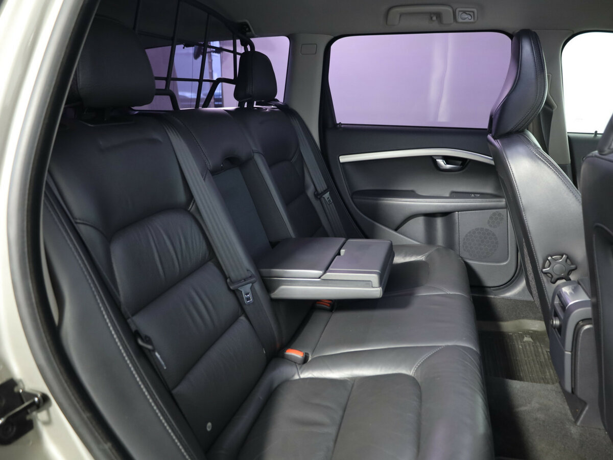 Купить Volvo XC70 с пробегом. Фото: #13