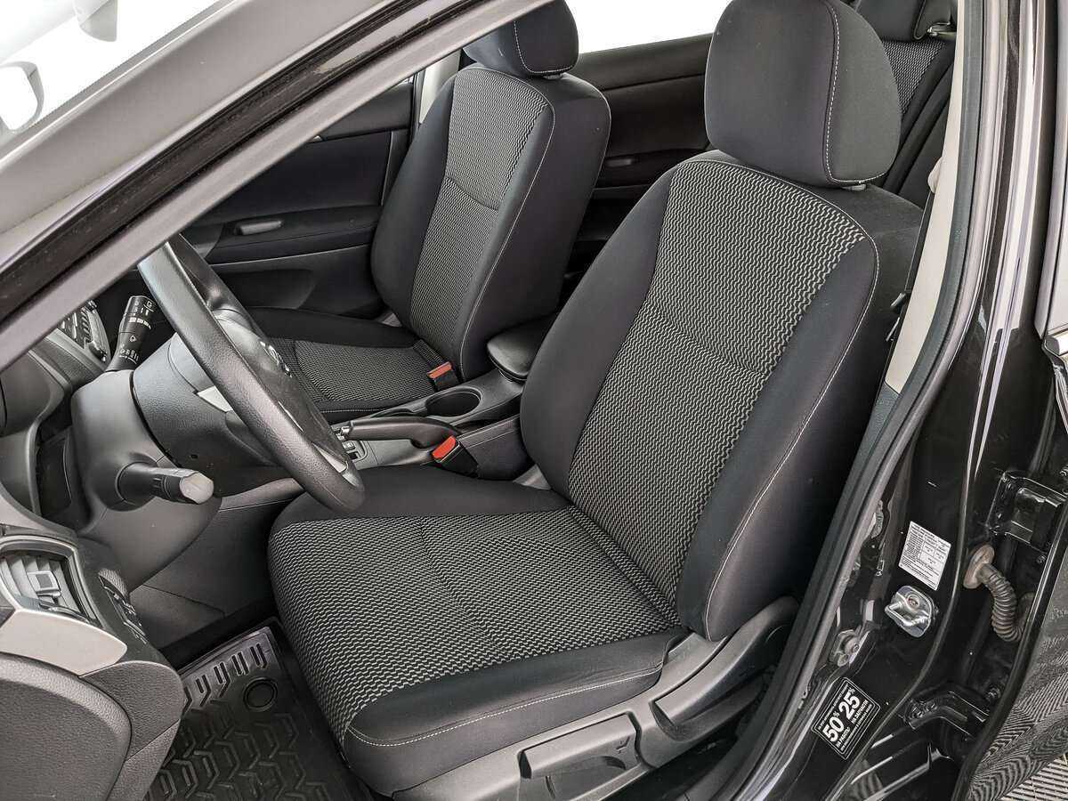 Купить Nissan Tiida с пробегом. Фото: #15