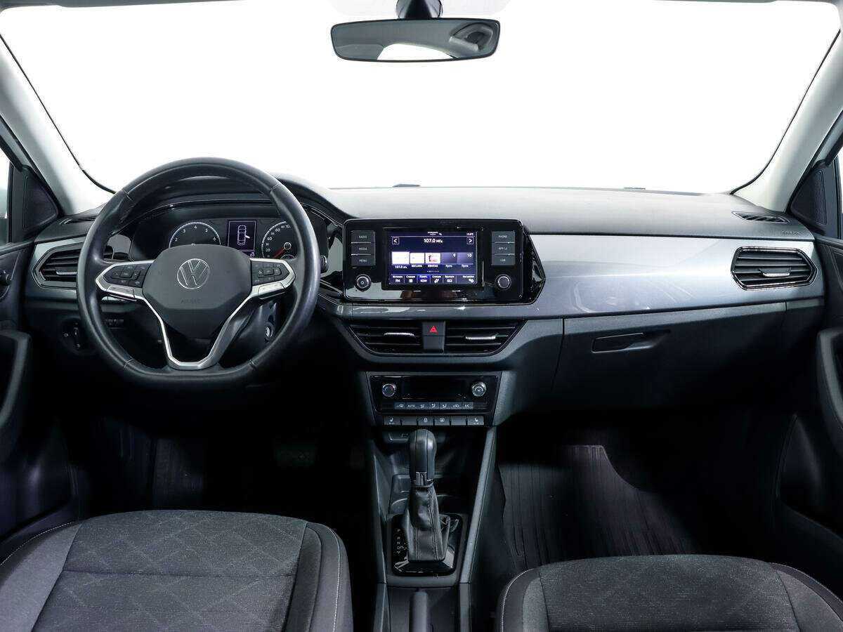 Купить Volkswagen Polo с пробегом. Фото: #9