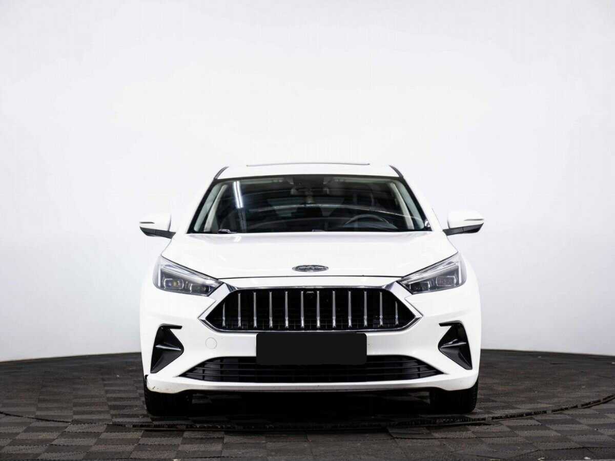 Купить JAC J7 с пробегом. Фото: #1