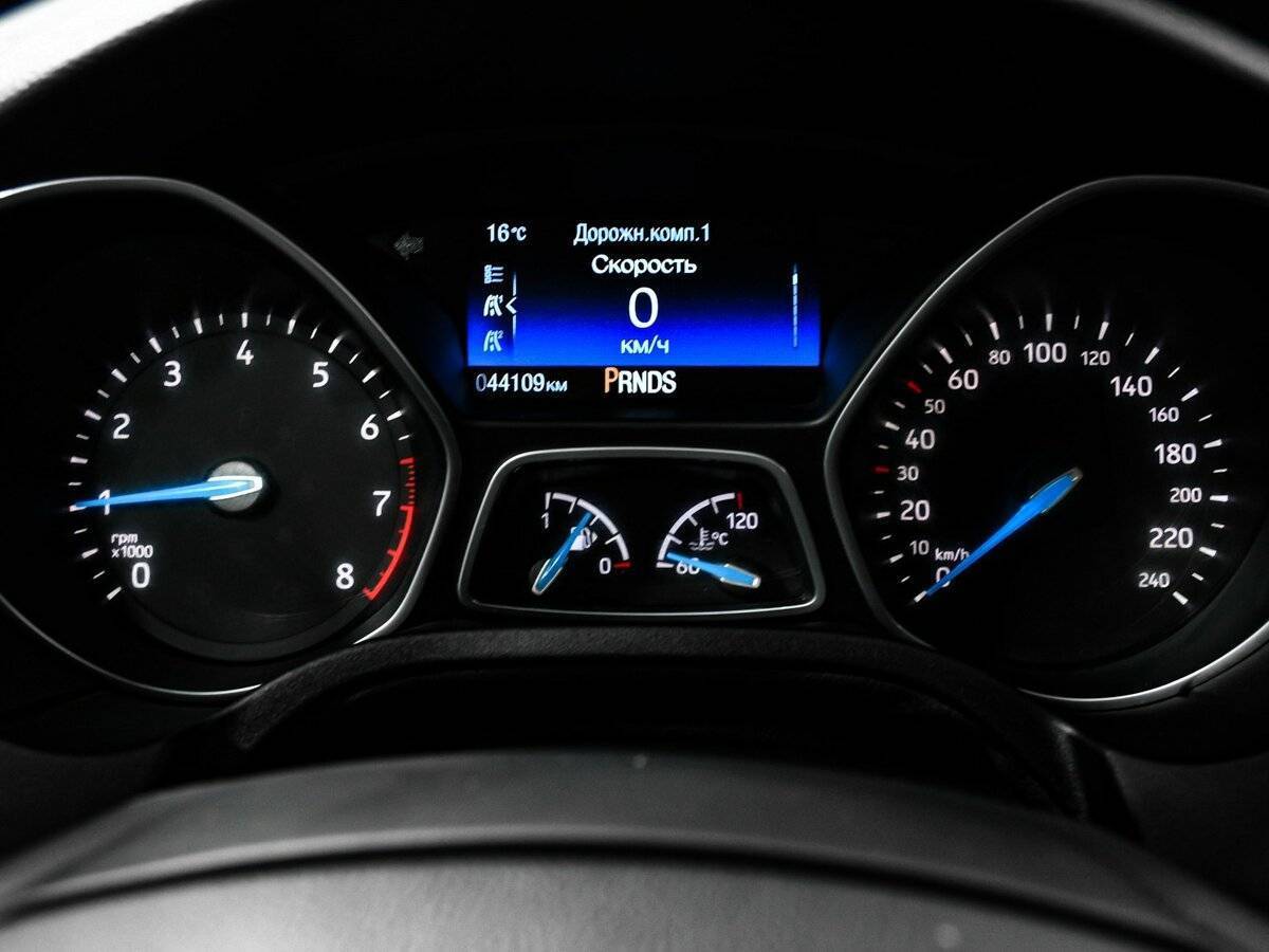 Купить Ford Focus с пробегом. Фото: #9