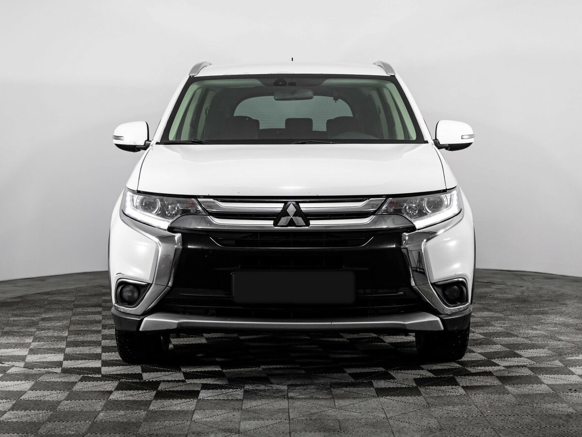 Купить Mitsubishi Outlander с пробегом. Фото: #1