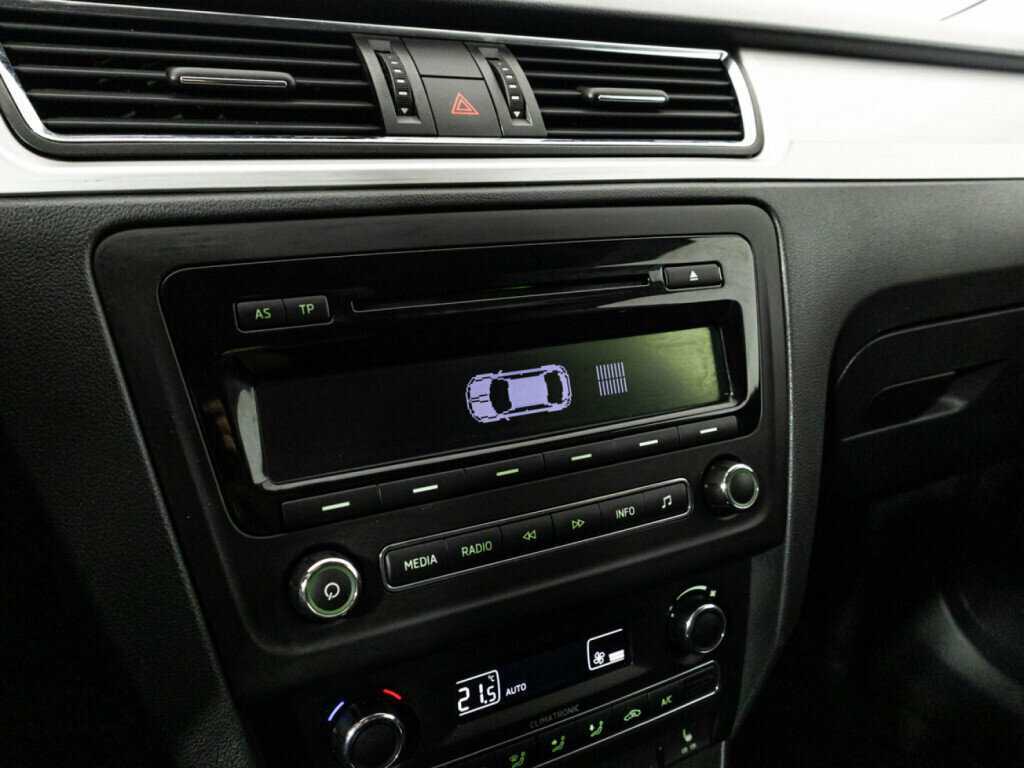 Купить Skoda Rapid с пробегом. Фото: #14