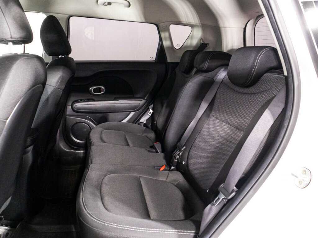 Купить Kia Soul с пробегом. Фото: #9