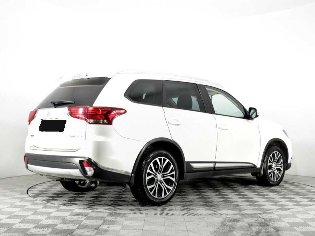 Купить Mitsubishi Outlander с пробегом. Фото: #4
