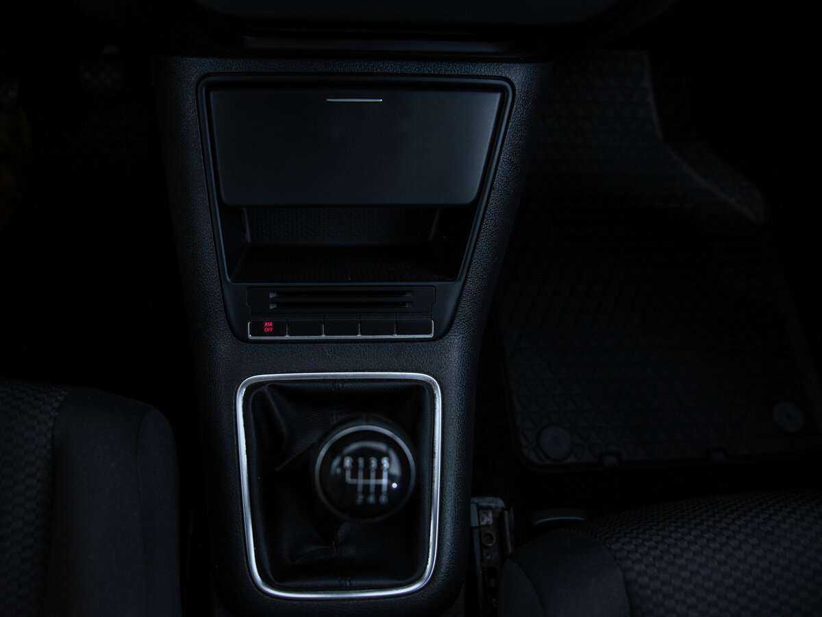 Купить Volkswagen Golf Plus с пробегом. Фото: #17