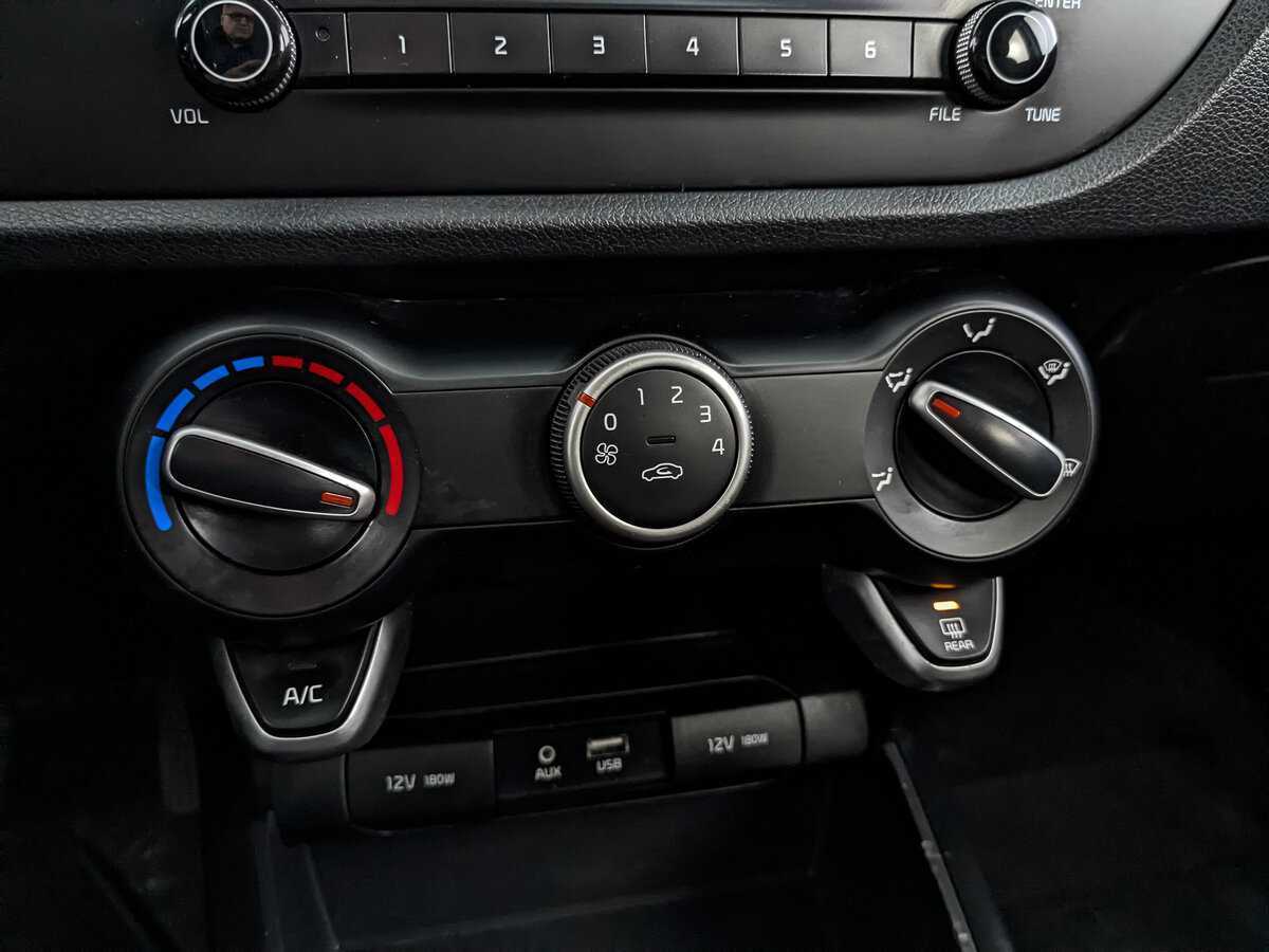 Купить Kia Rio с пробегом. Фото: #20