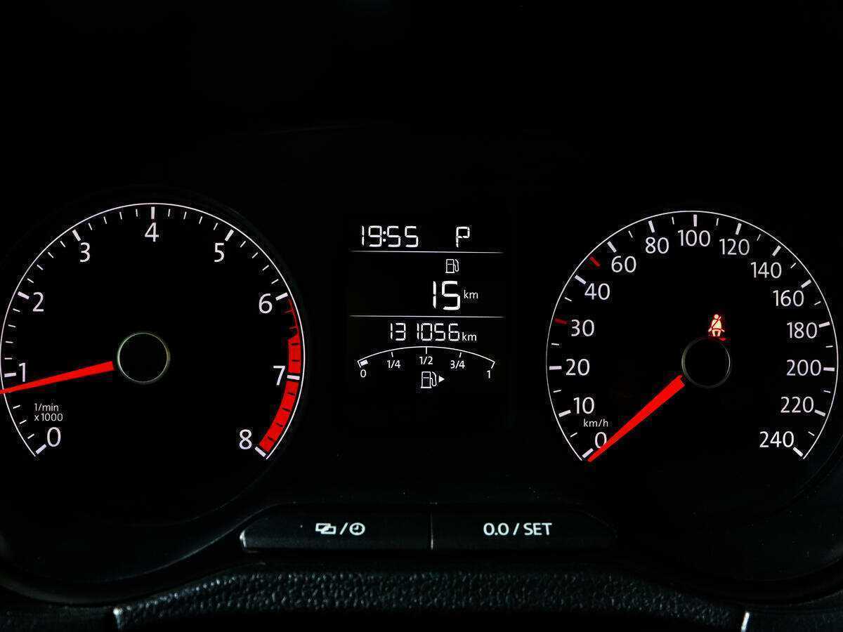 Купить Volkswagen Polo с пробегом. Фото: #8