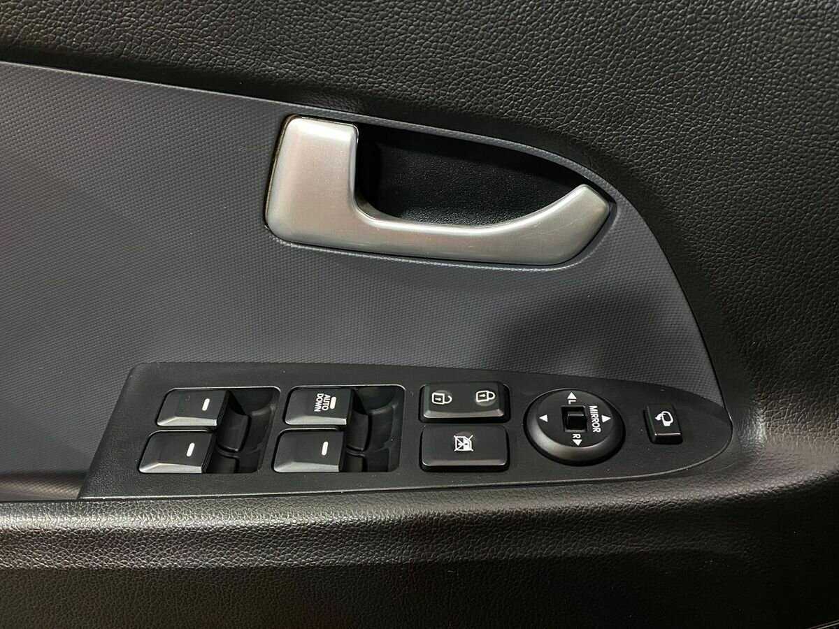 Купить Kia Sportage с пробегом. Фото: #12