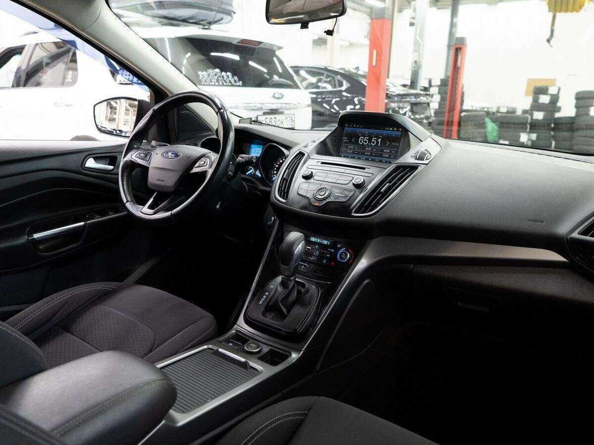 Купить Ford Kuga с пробегом. Фото: #15