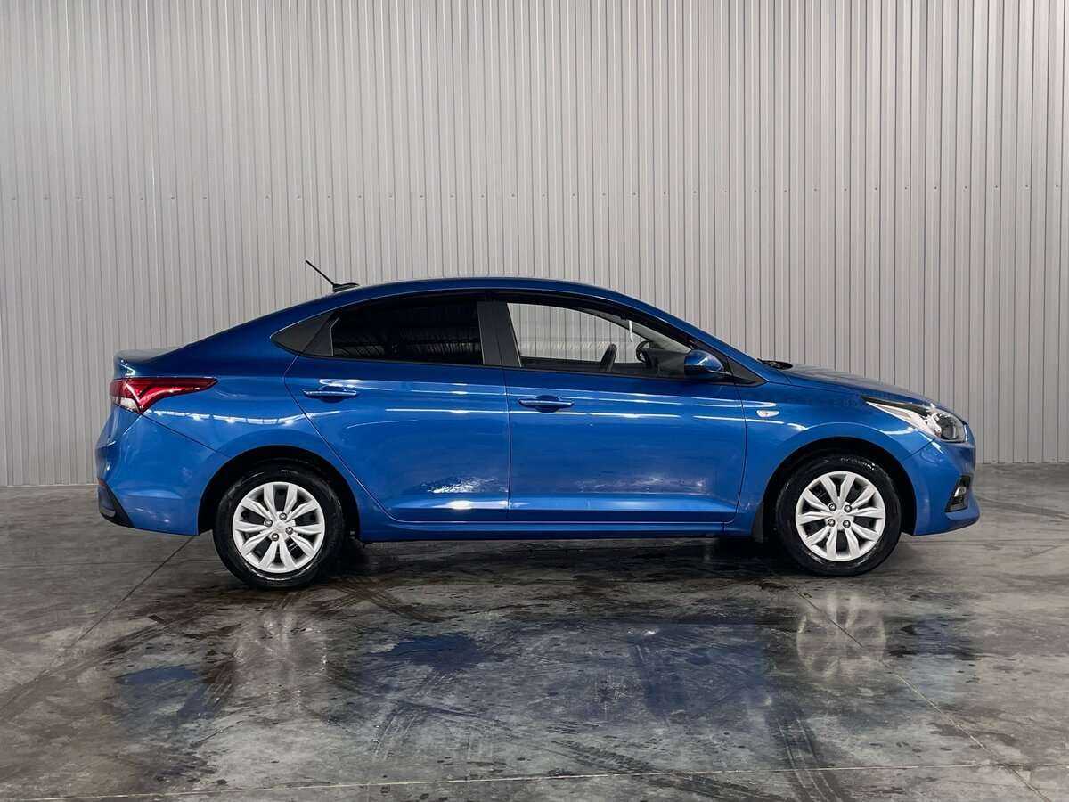 Купить Hyundai Solaris с пробегом. Фото: #3