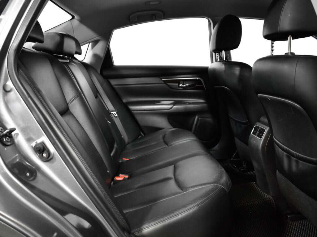 Купить Nissan Teana с пробегом. Фото: #9