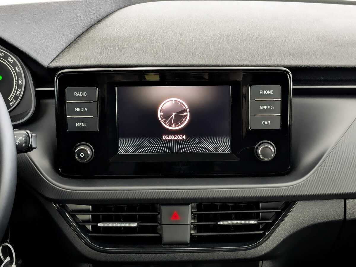 Купить Skoda Rapid с пробегом. Фото: #12