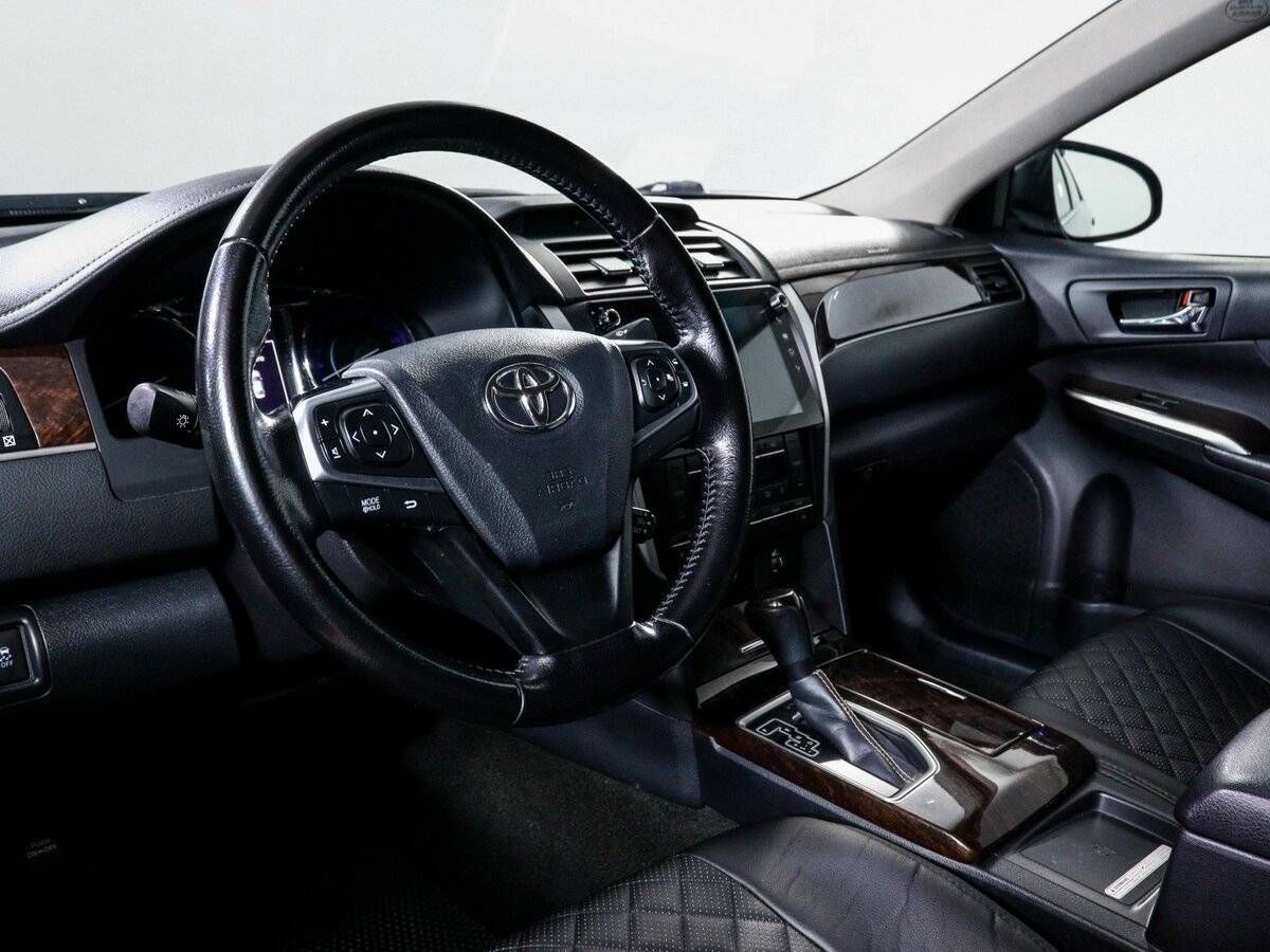 Купить Toyota Camry с пробегом. Фото: #10