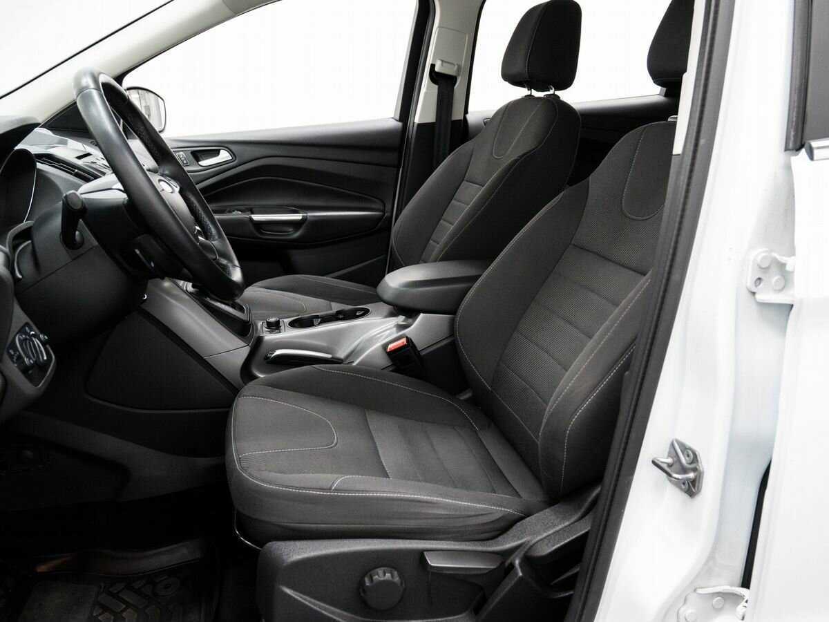 Купить Ford Kuga с пробегом. Фото: #13