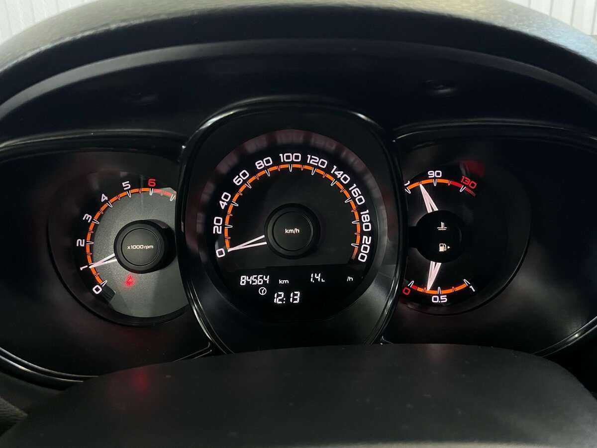 Купить Lada (ВАЗ) Vesta с пробегом. Фото: #12