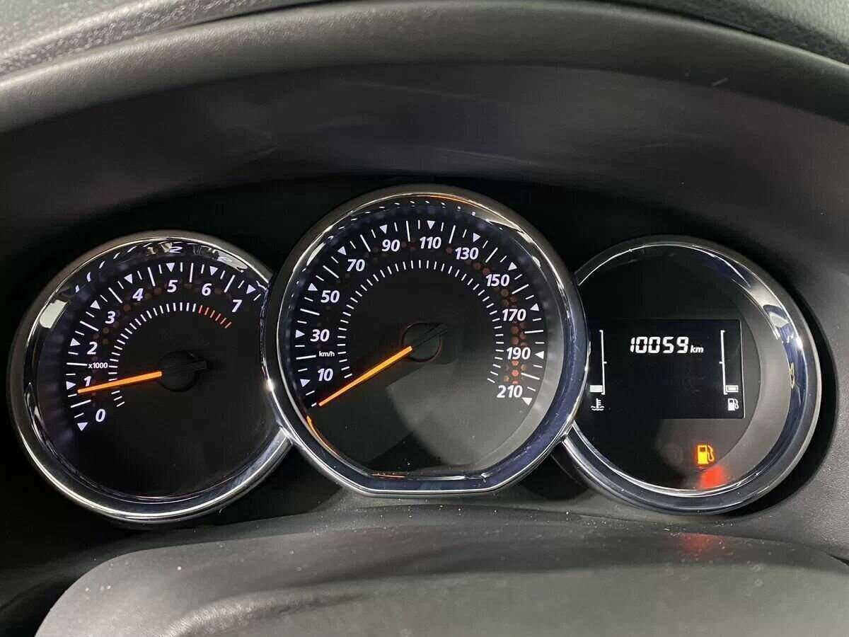 Купить Renault Sandero с пробегом. Фото: #12