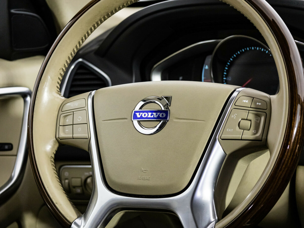 Купить Volvo XC60 с пробегом. Фото: #8