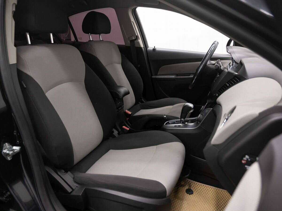 Купить Chevrolet Cruze с пробегом. Фото: #11