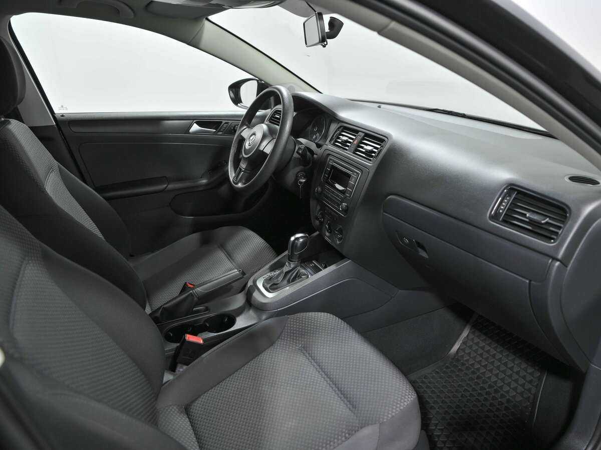 Купить Volkswagen Jetta с пробегом. Фото: #6