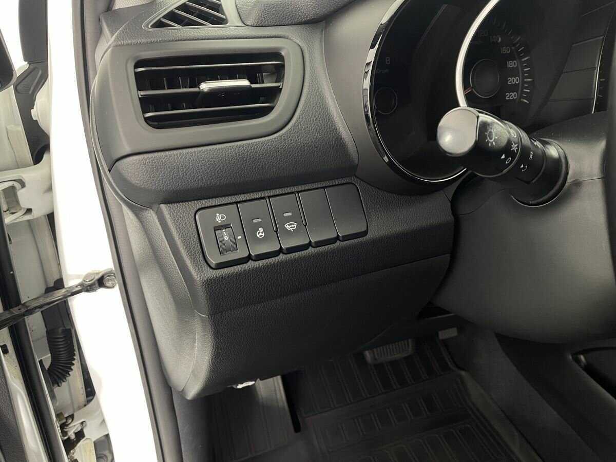 Купить Kia Rio с пробегом. Фото: #7