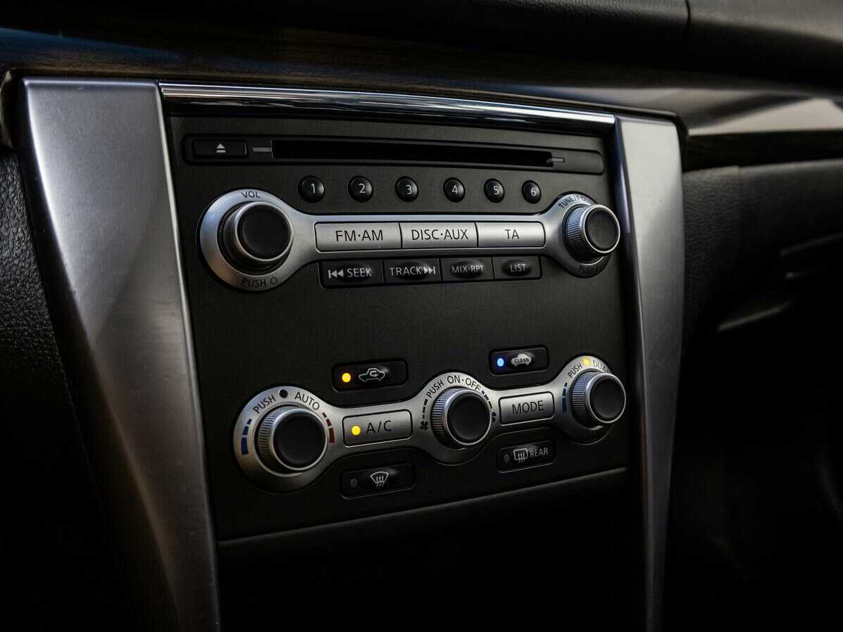 Купить Nissan Teana с пробегом. Фото: #13