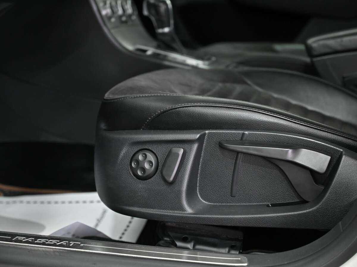 Купить Volkswagen Passat с пробегом. Фото: #9