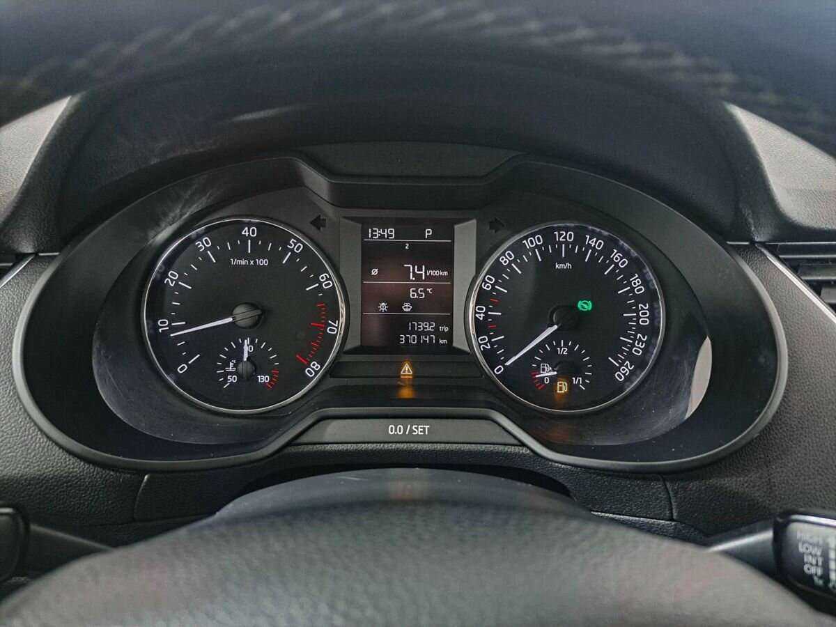 Купить Skoda Octavia с пробегом. Фото: #9