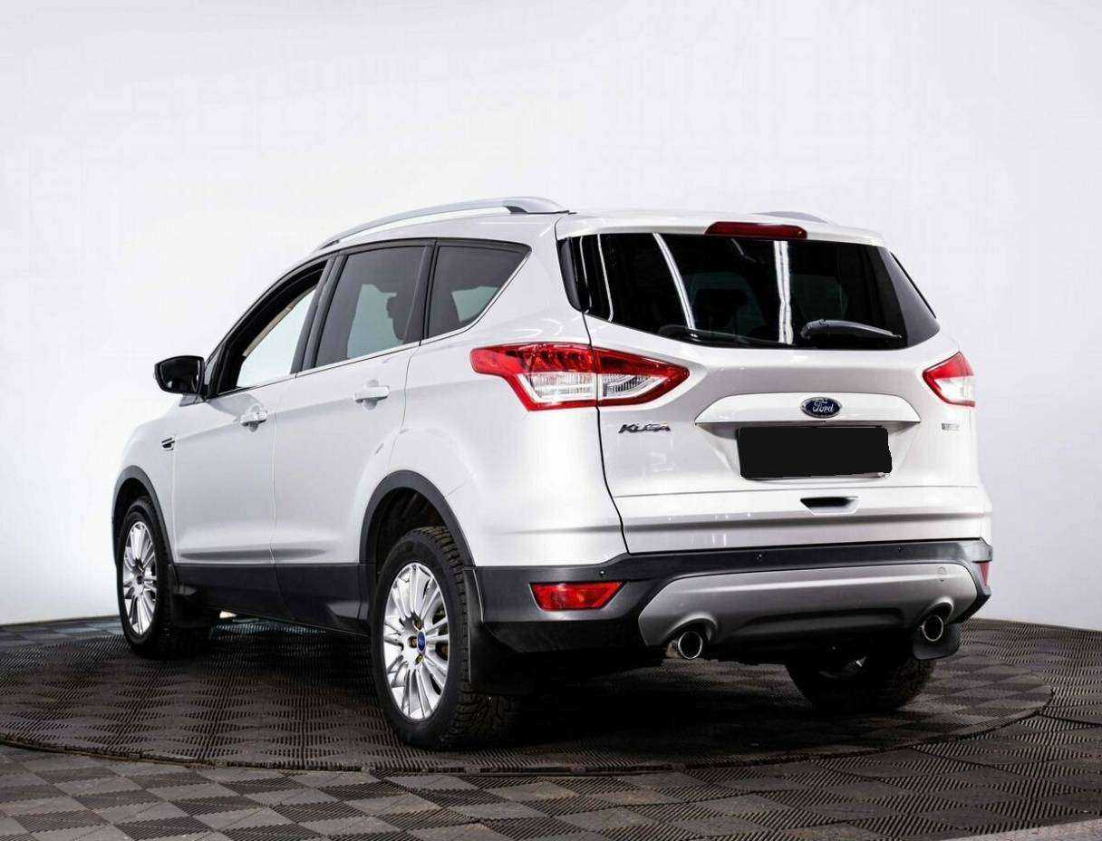 Купить Ford Kuga с пробегом. Фото: #3