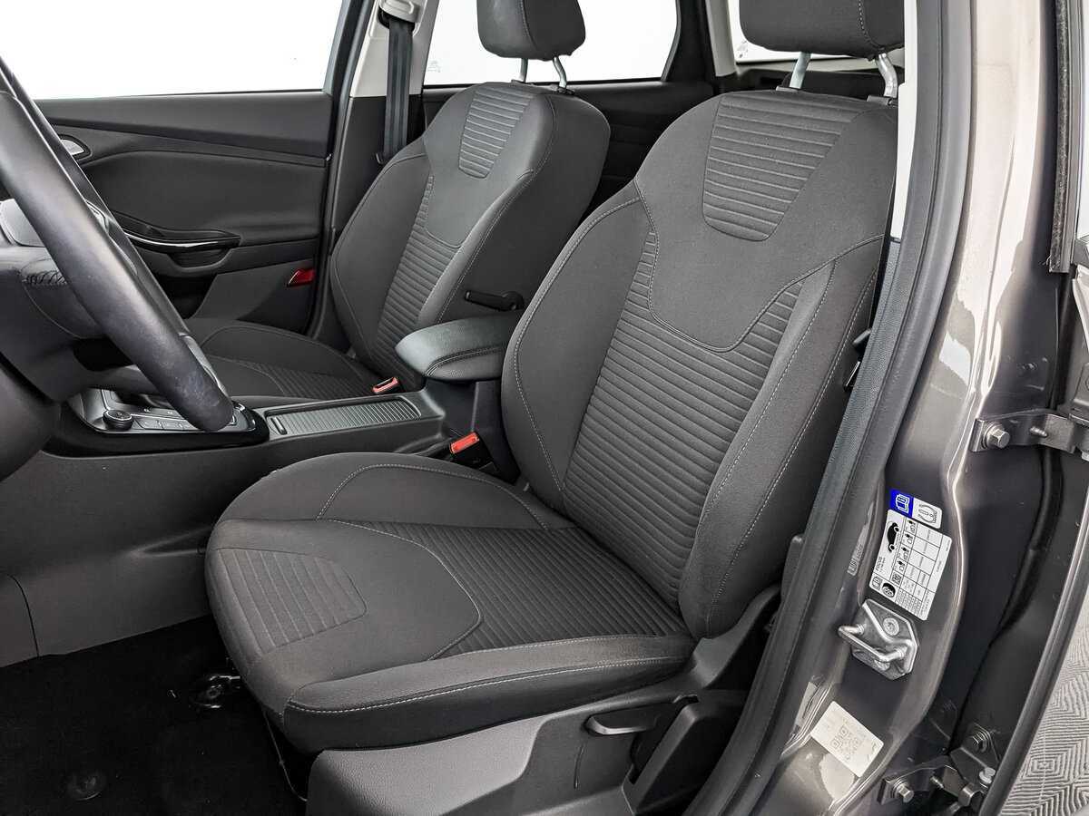 Купить Ford Focus с пробегом. Фото: #19