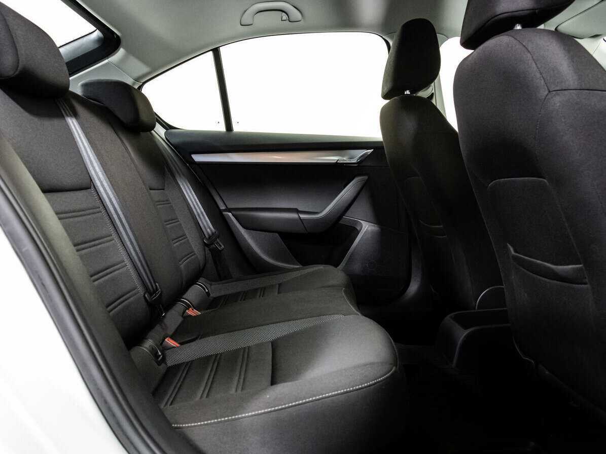 Купить Skoda Octavia с пробегом. Фото: #9