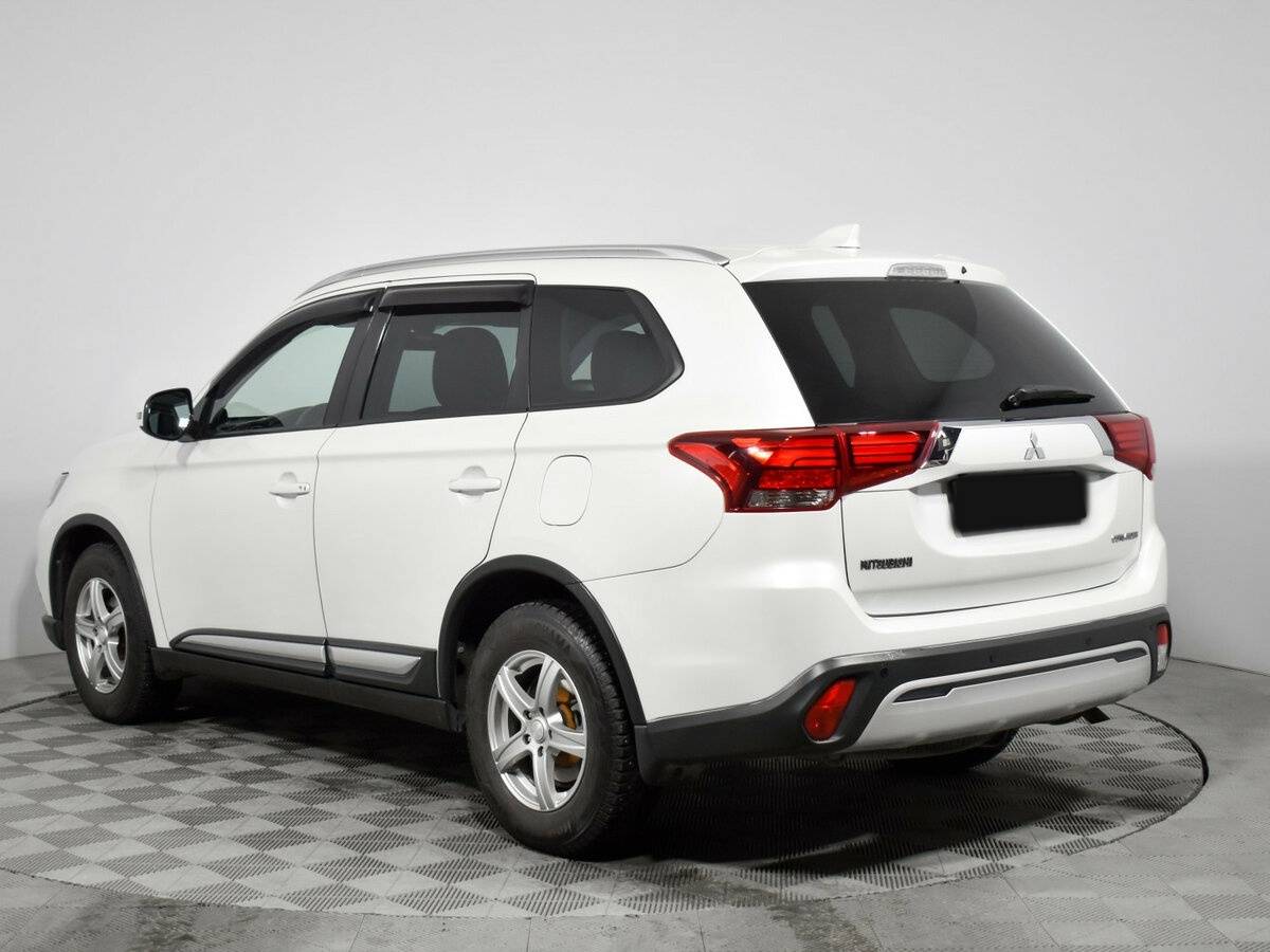 Купить Mitsubishi Outlander с пробегом. Фото: #5