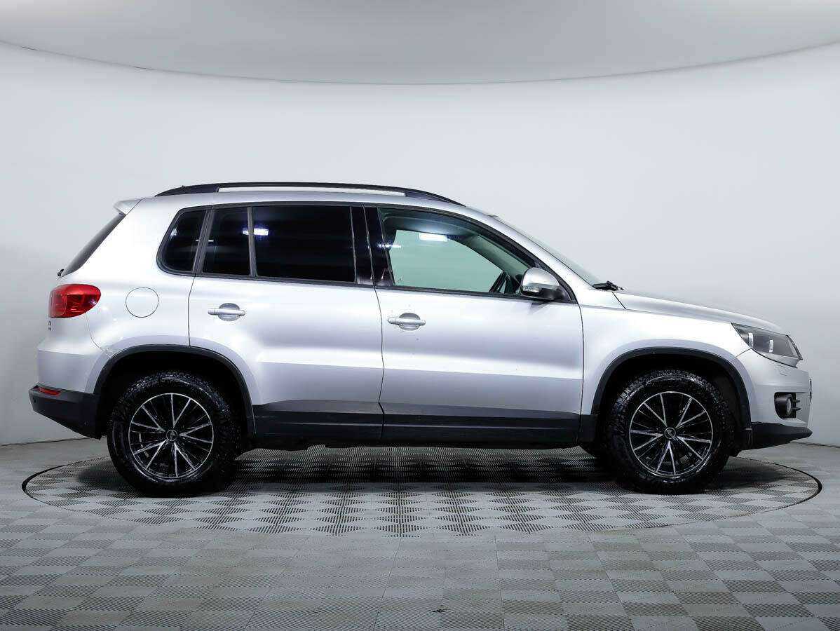 Купить Volkswagen Tiguan с пробегом. Фото: #2