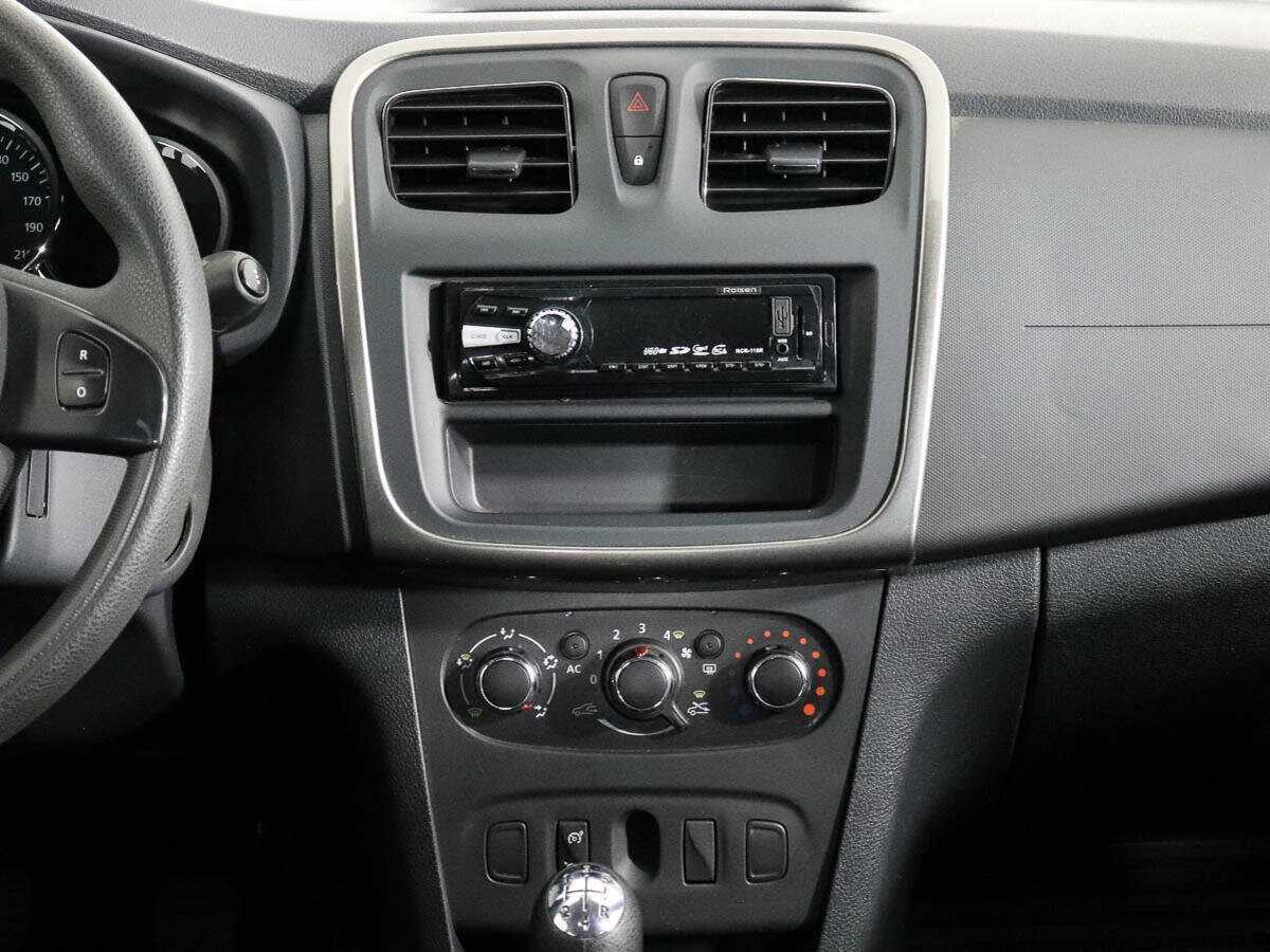 Купить Renault Sandero с пробегом. Фото: #13