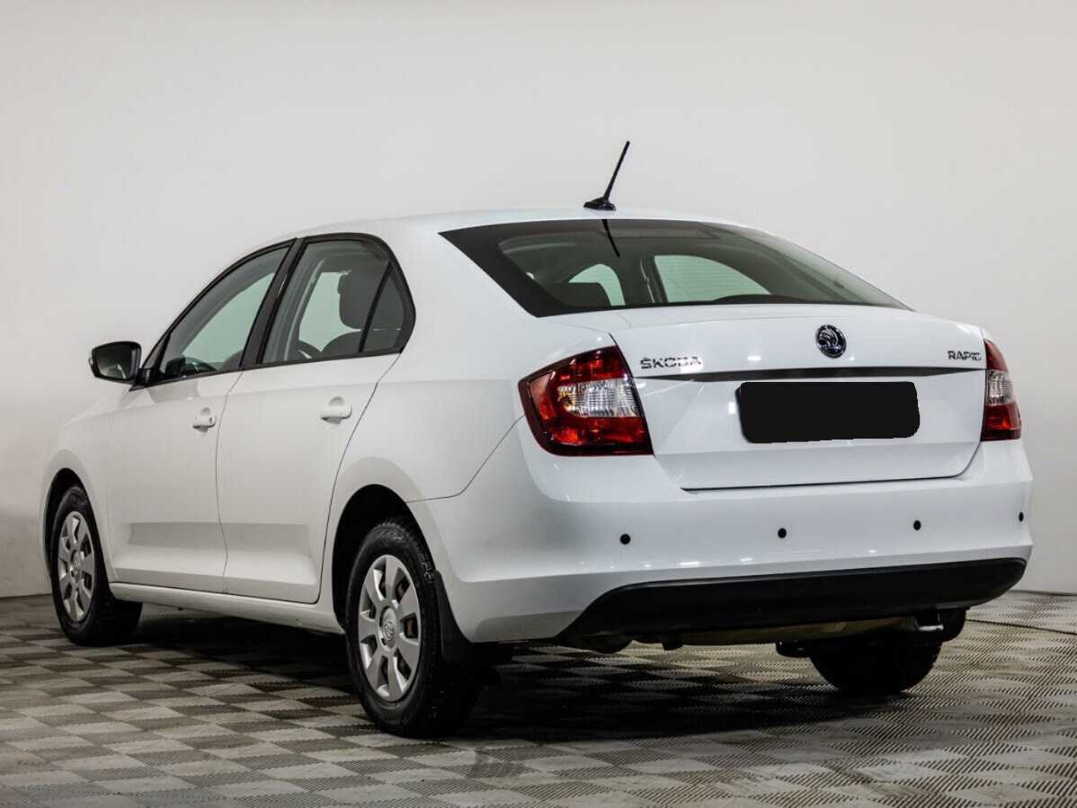 Купить Skoda Rapid с пробегом. Фото: #5