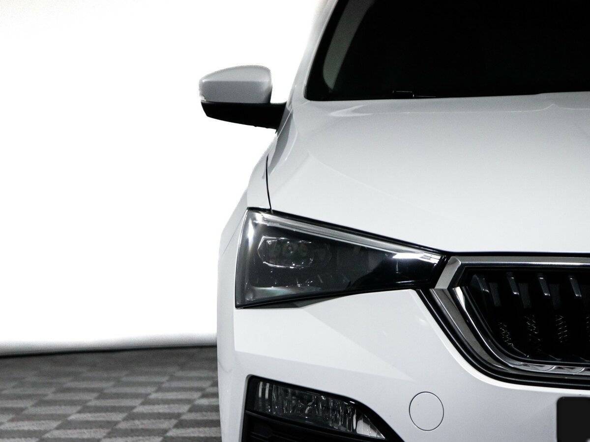 Купить Skoda Rapid с пробегом. Фото: #17