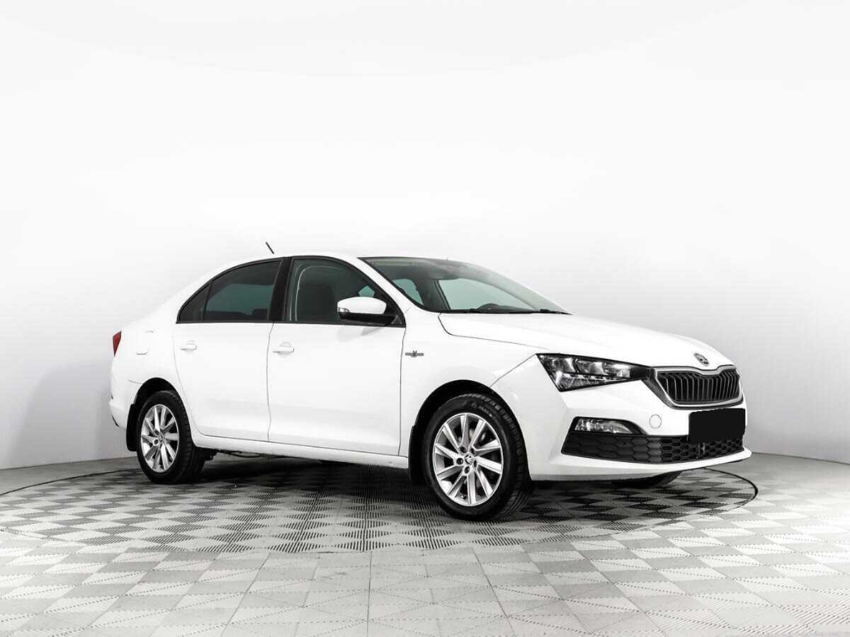 Купить Skoda Rapid с пробегом. Фото: #2