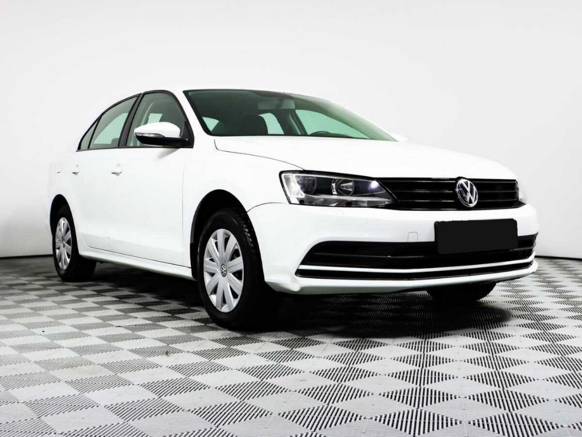 Купить Volkswagen Jetta с пробегом. Фото: #2