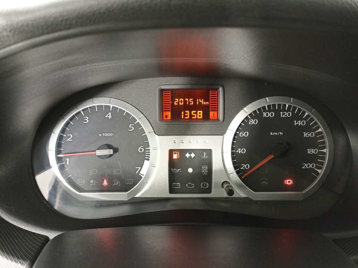 Купить Lada (ВАЗ) Largus с пробегом. Фото: #12