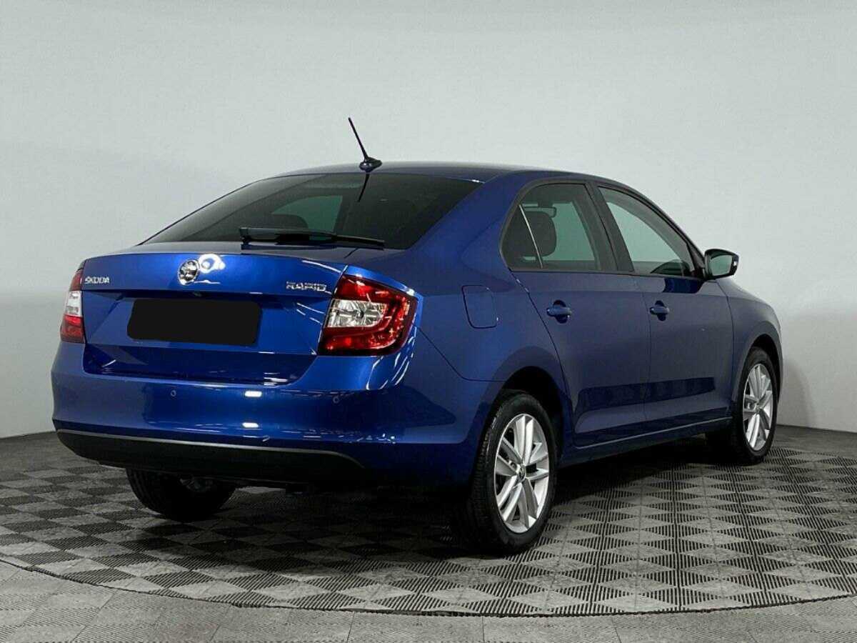 Купить Skoda Rapid с пробегом. Фото: #4