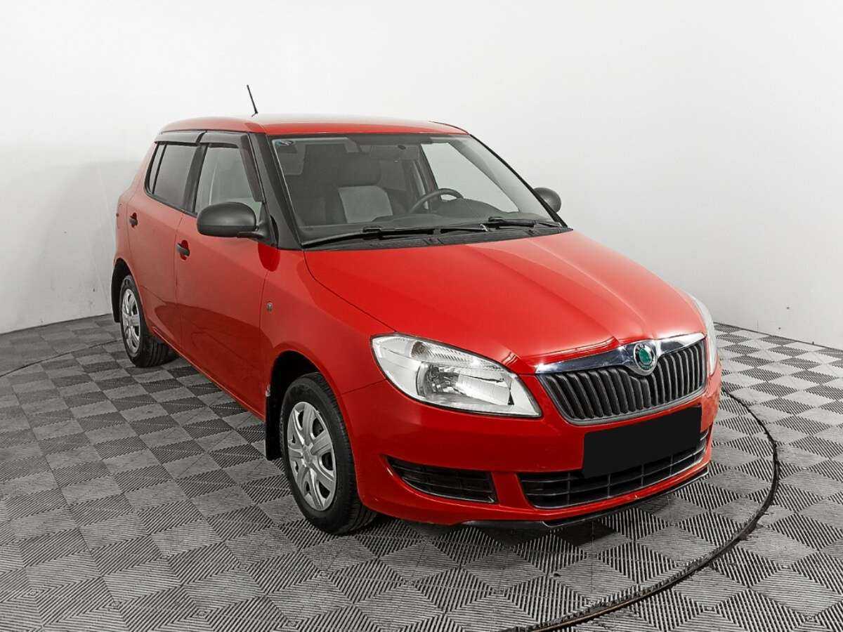 Купить Skoda Fabia с пробегом. Фото: #2