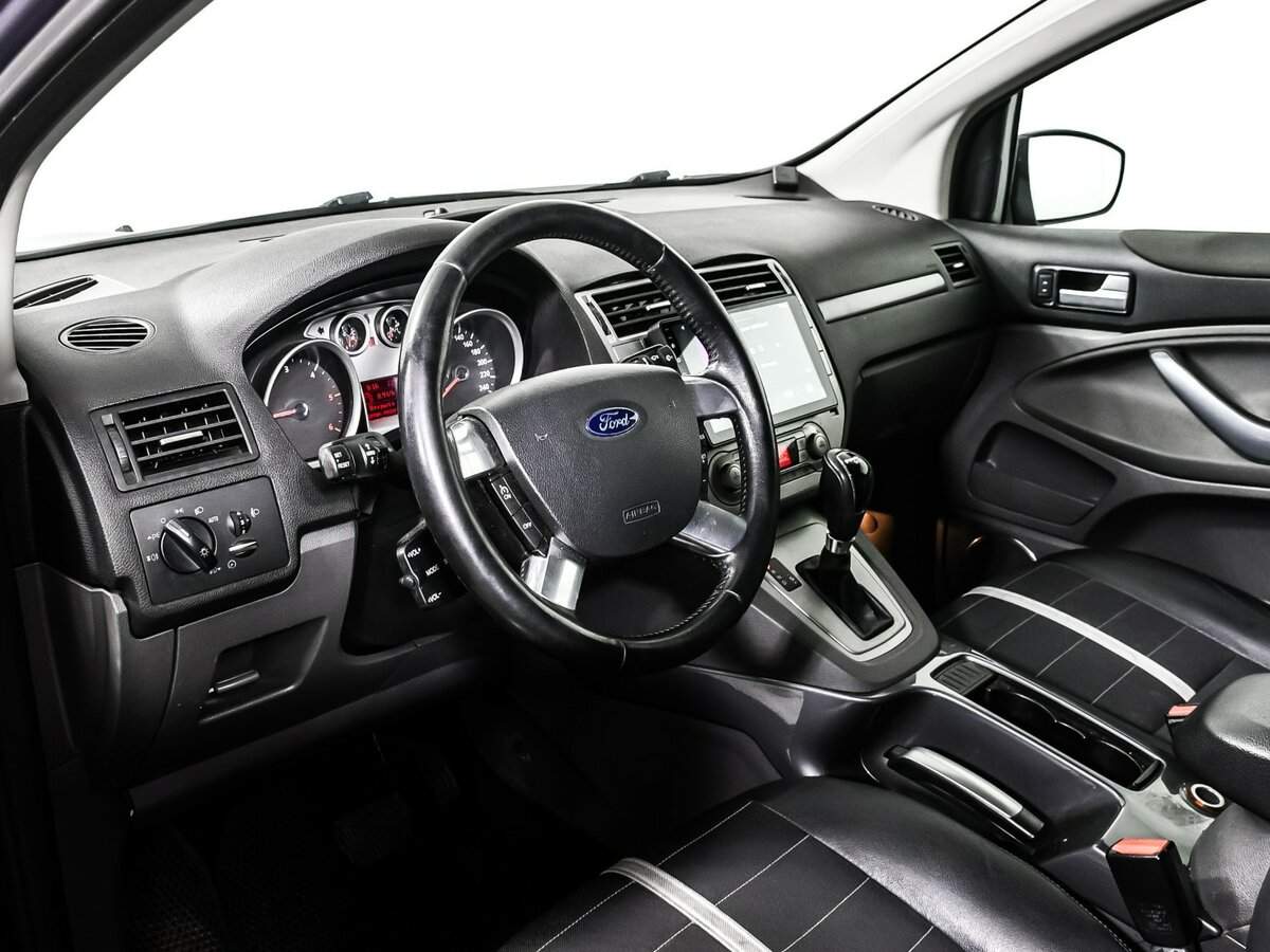 Купить Ford Kuga с пробегом. Фото: #12