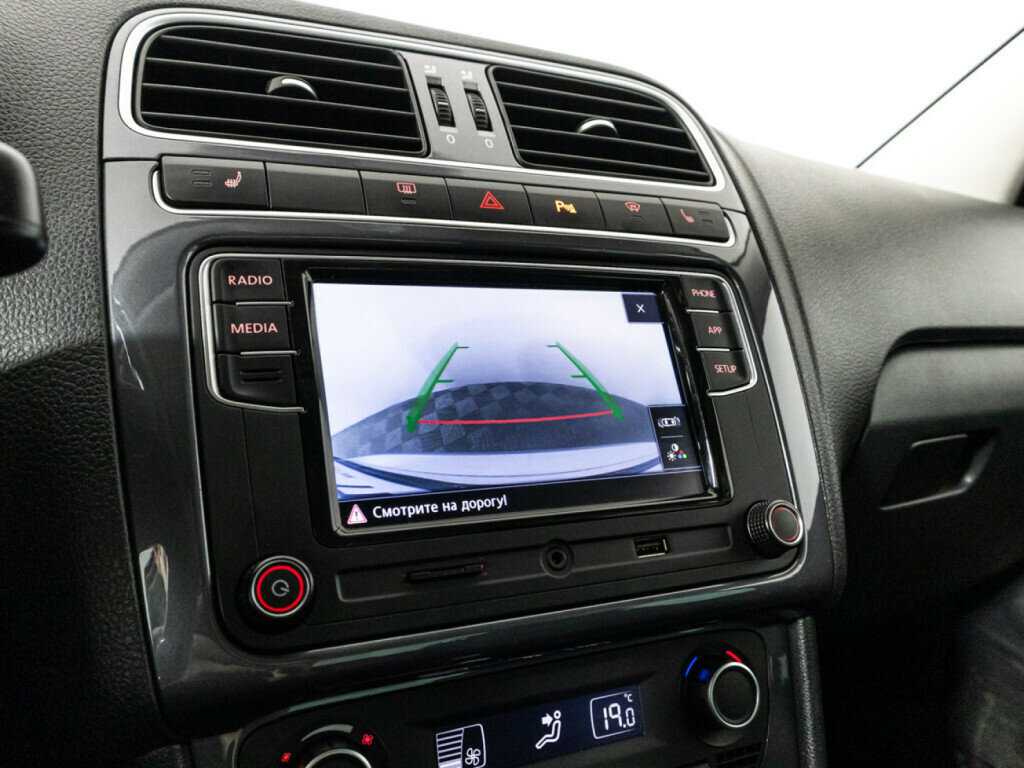 Купить Volkswagen Polo с пробегом. Фото: #15