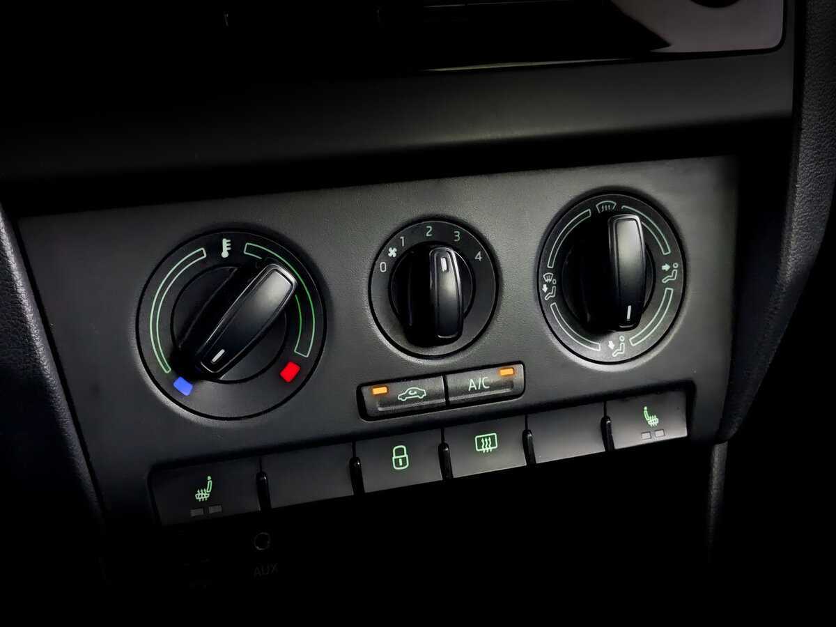 Купить Skoda Rapid с пробегом. Фото: #24